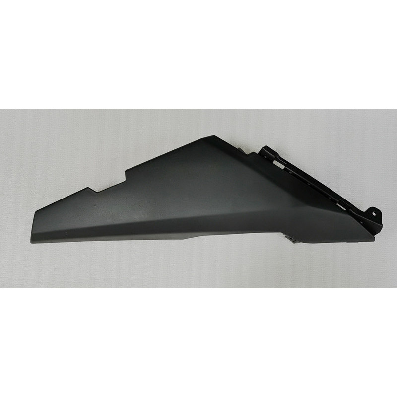 R. BODY COVER GARNISH