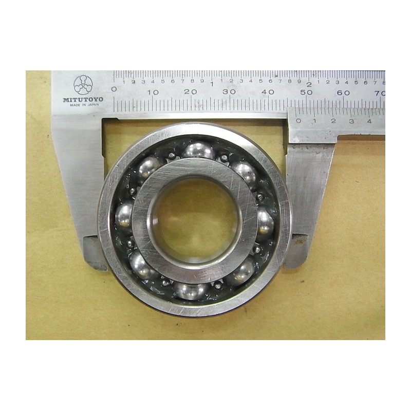RADIAL ROUL. A BILLES 6204