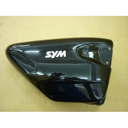 R. SIDE COVER B (SYM STRIPE)