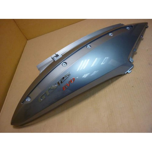 CARENAGE LAT D GRIS GY-517S AVEC ADHESIF