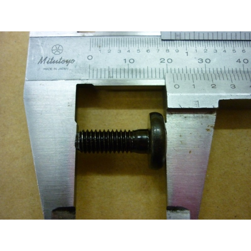 BOULON 6MM