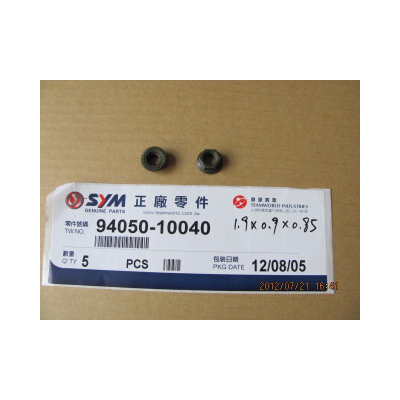 ECROU 10MM