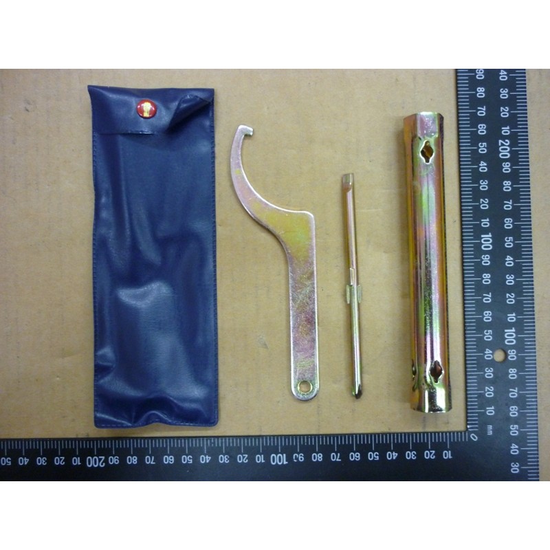 TOOL SET