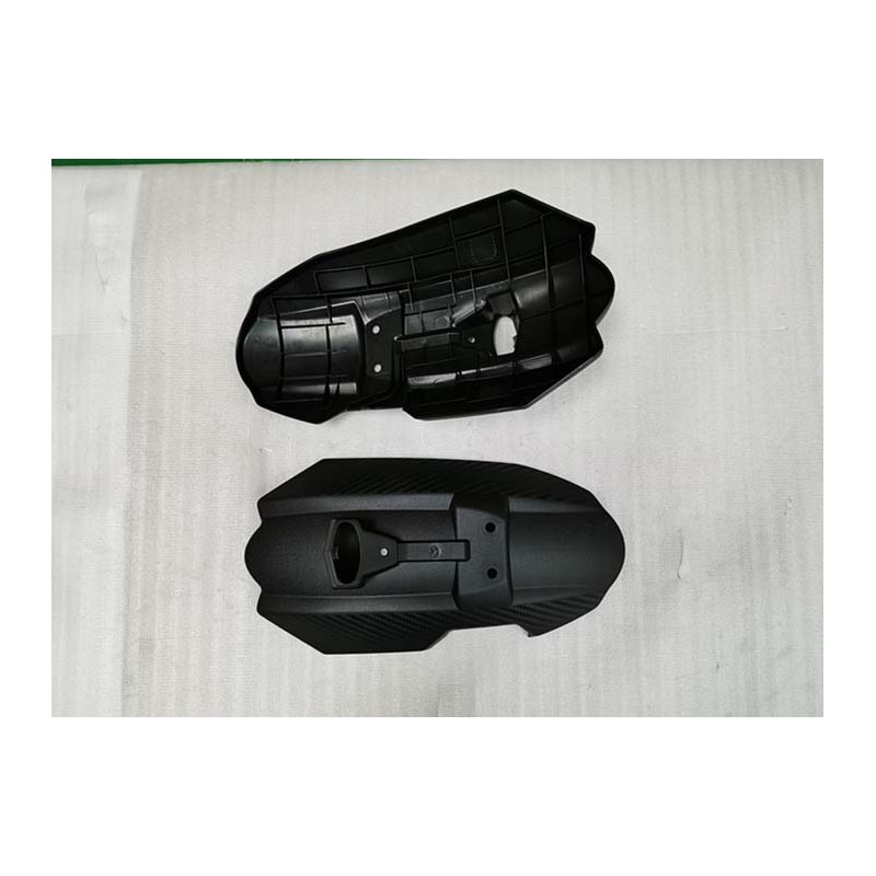 REAR FENDER