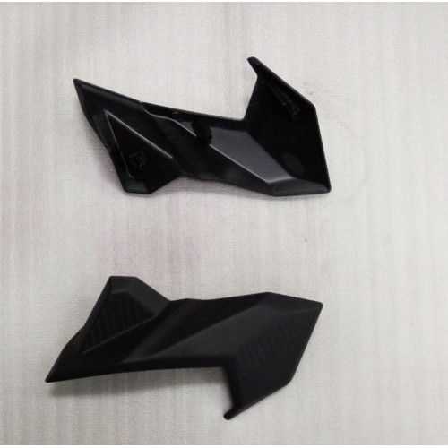 LH. SIDE HEAD LIGHT COVER
