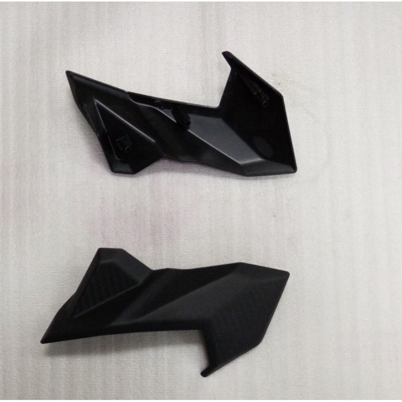 LH. SIDE HEAD LIGHT COVER