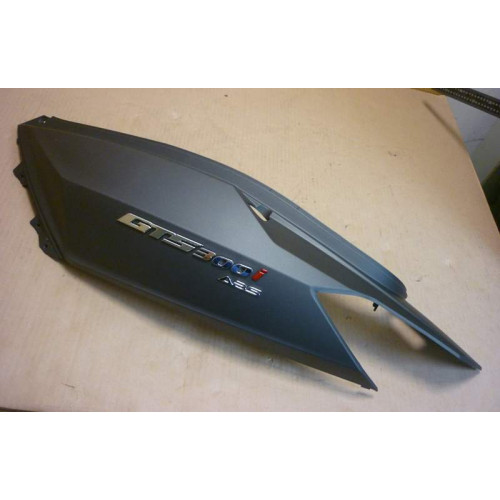 CARENAGE LATERAL G(GY-7450U)