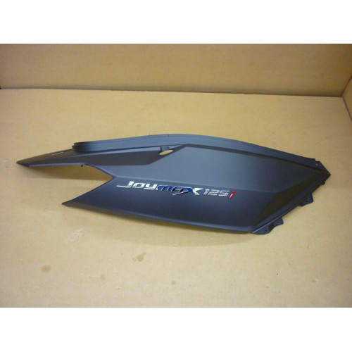 R BODY COVER ASSY GY-7450U